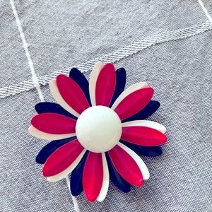 Pretty brooch pin vintage red white and blue flower